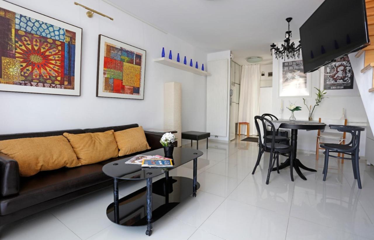 Gorgeous 2 Bedroom Duplex In City Center Bukarest Eksteriør billede