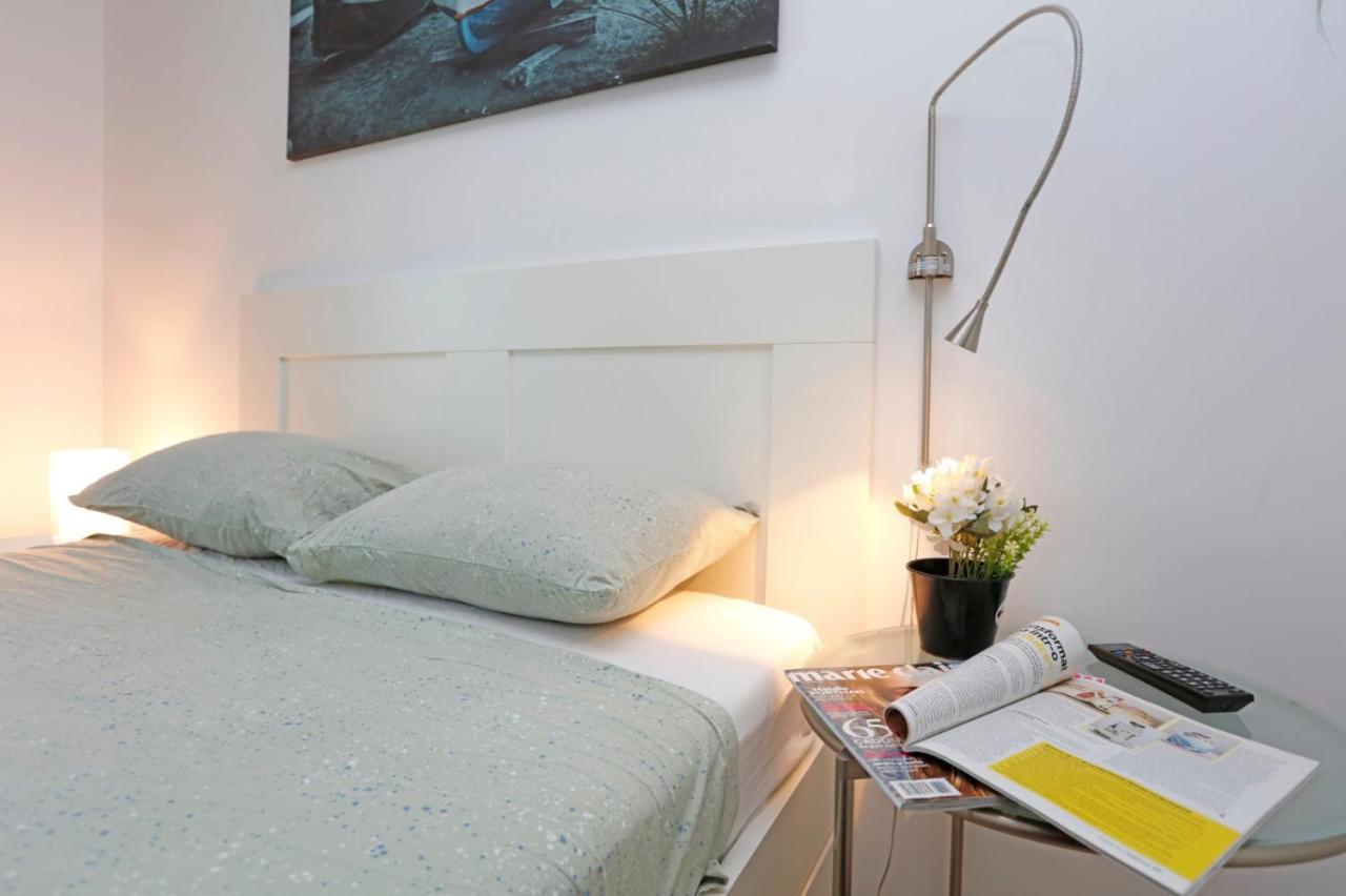Gorgeous 2 Bedroom Duplex In City Center Bukarest Eksteriør billede