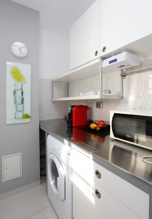 Gorgeous 2 Bedroom Duplex In City Center Bukarest Eksteriør billede